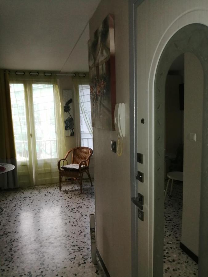 Magnifique Studio Non Fumeur Pres De La Gare Béziers Dış mekan fotoğraf