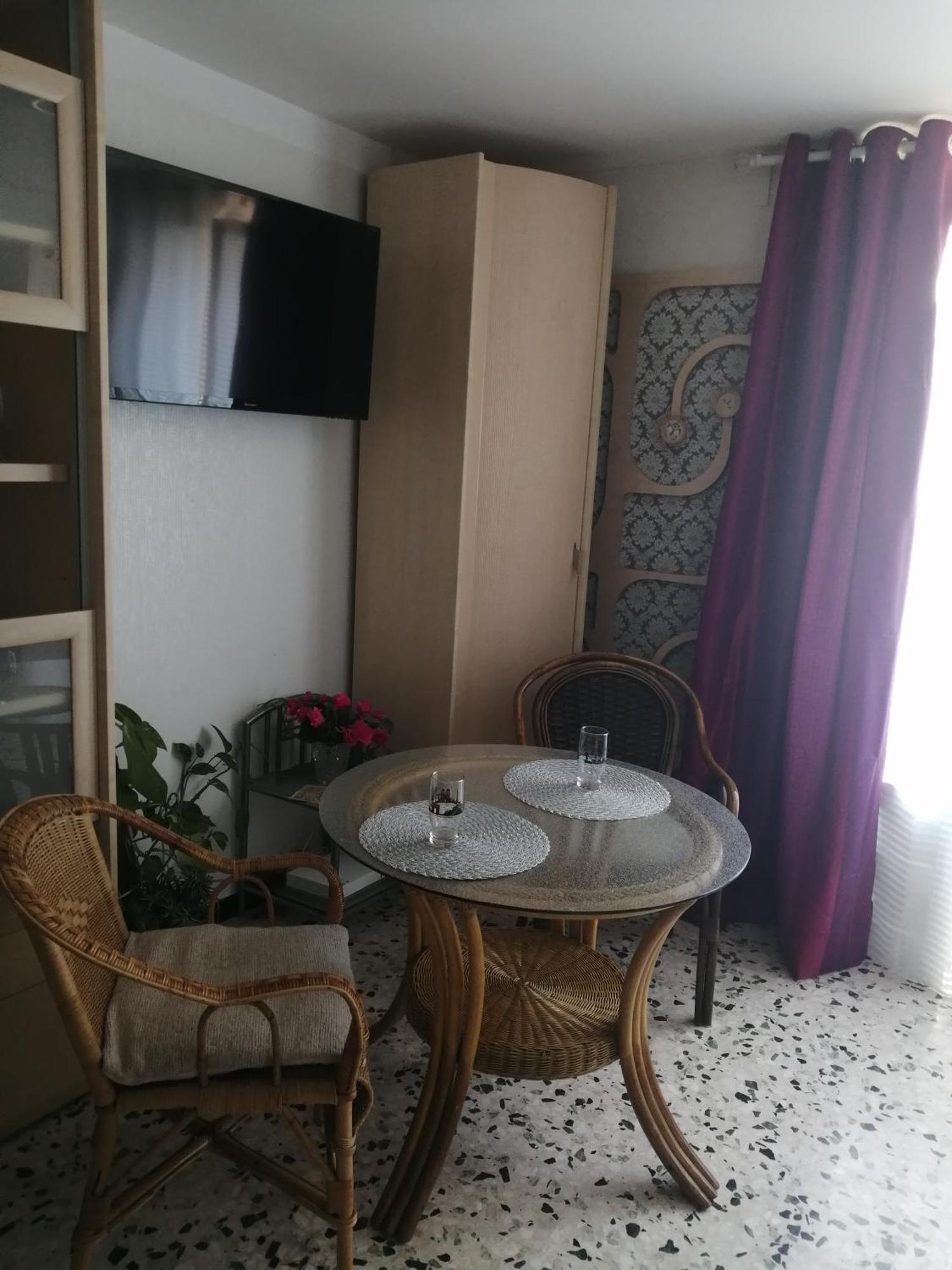 Magnifique Studio Non Fumeur Pres De La Gare Béziers Oda fotoğraf